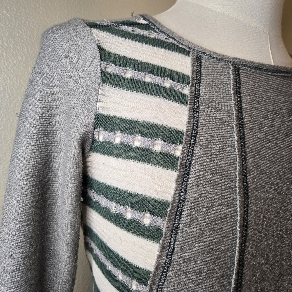 Hem & Thread Knit Swing Top XL Gray and Green - Picture 4 of 14